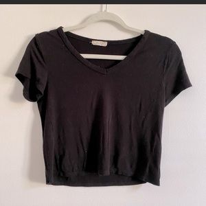 Black medium cropped top